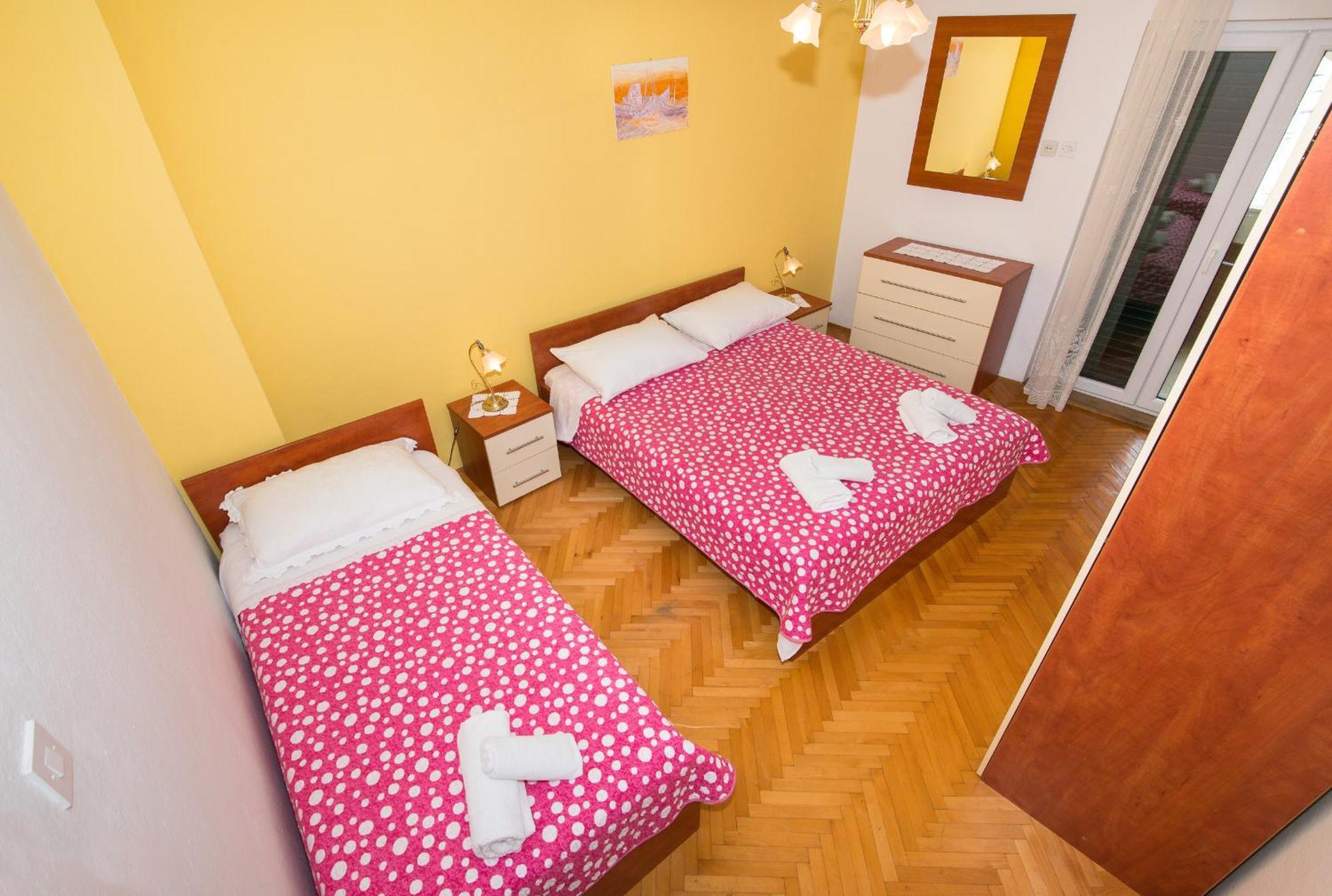 Apartments Marieta Makarska Rum bild